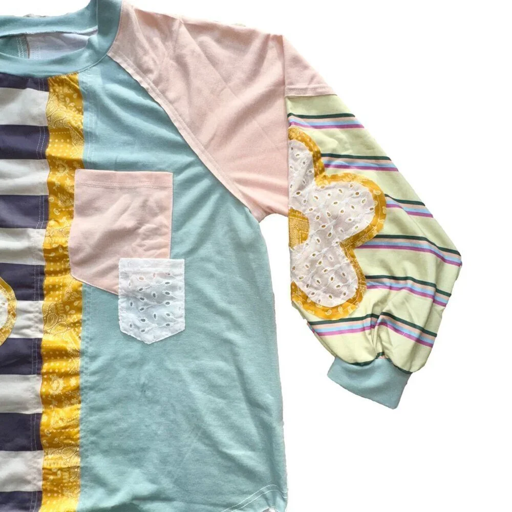 Appliqued Floral Lightweight Oversized Sweatshirt Size Large NWOT - Picture 12 of 16